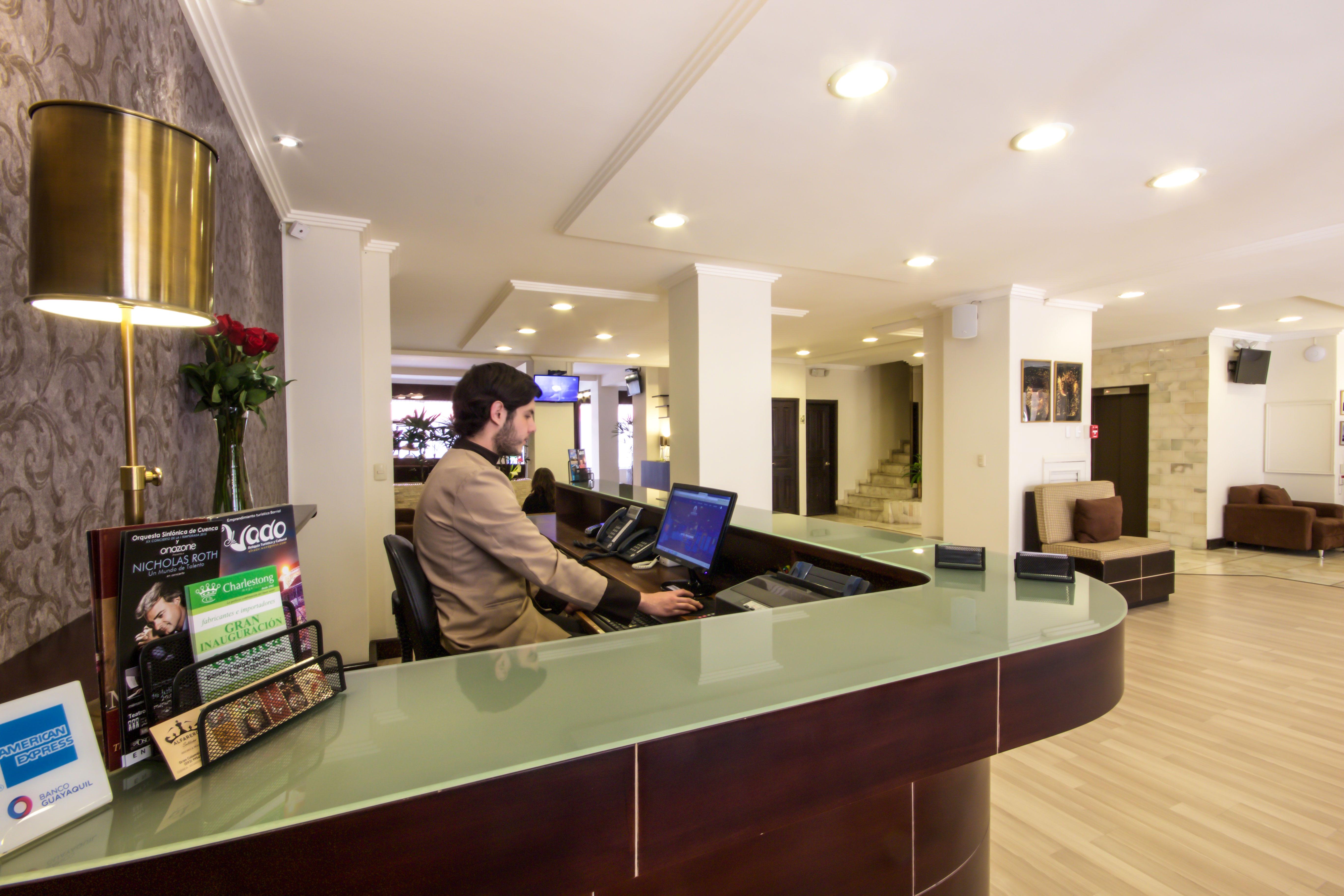 Hotel Presidente Cuenca Exterior photo